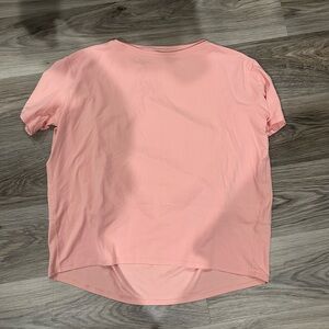 Lululemon Women's Pink Top